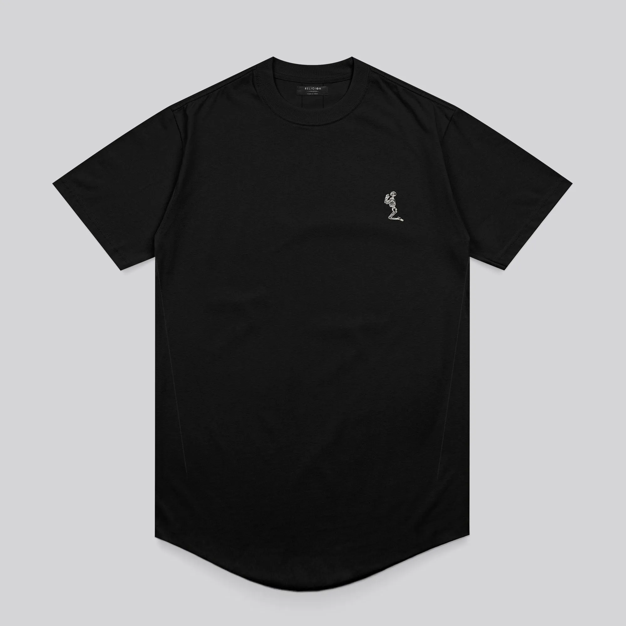 ESSENTIAL CURVED HEM BLACK T-SHIRT