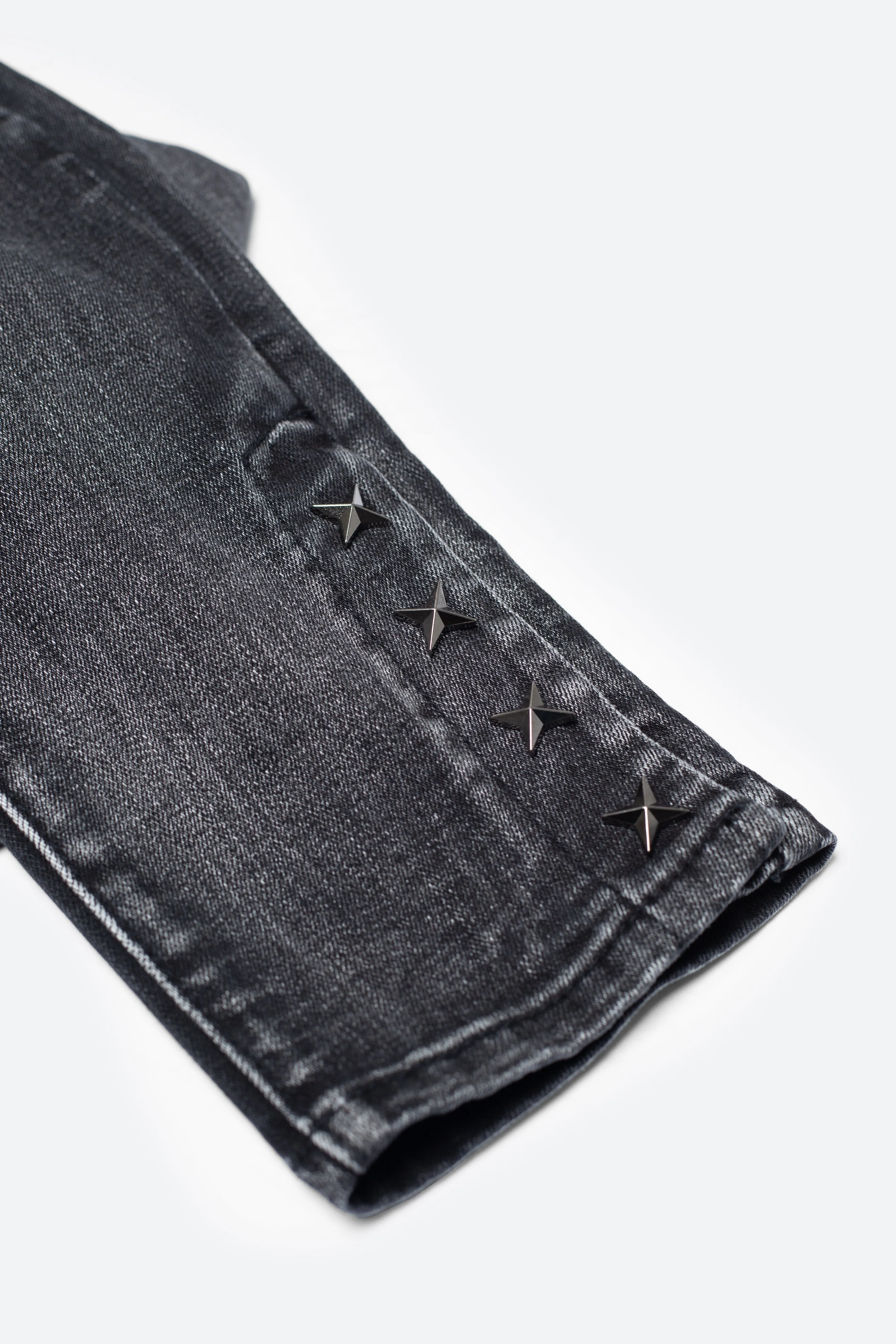 M588 Snap Slim Denim - Washed Black