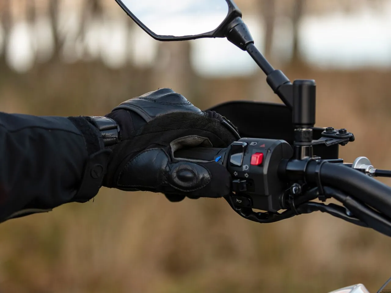 Motorcycle Advanced Heated Grips With Integrated Control System