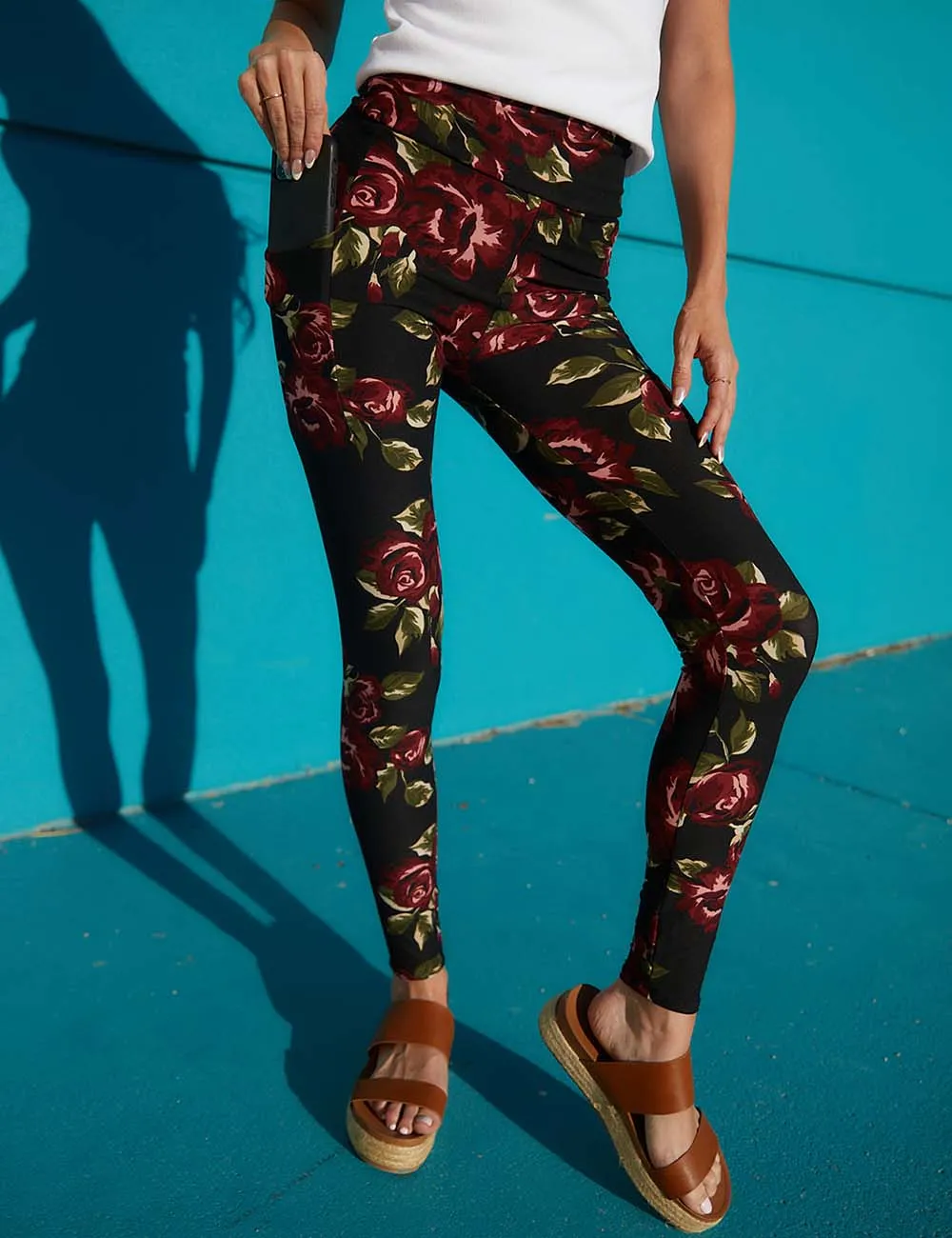 SA Exclusive Love Me Some Floral Pocket Leggings