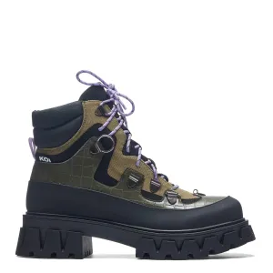 Sure! Heres an optimized title for the e-commerce product: Mens Tanned Croc Koi Reaper Durable Hiking Boots.